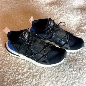 Adidas Arkyn ‘Core Black’ Sneakers